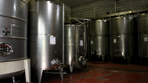 Work in the winery October 2015
